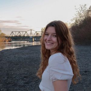 Meet your Posher, Emma